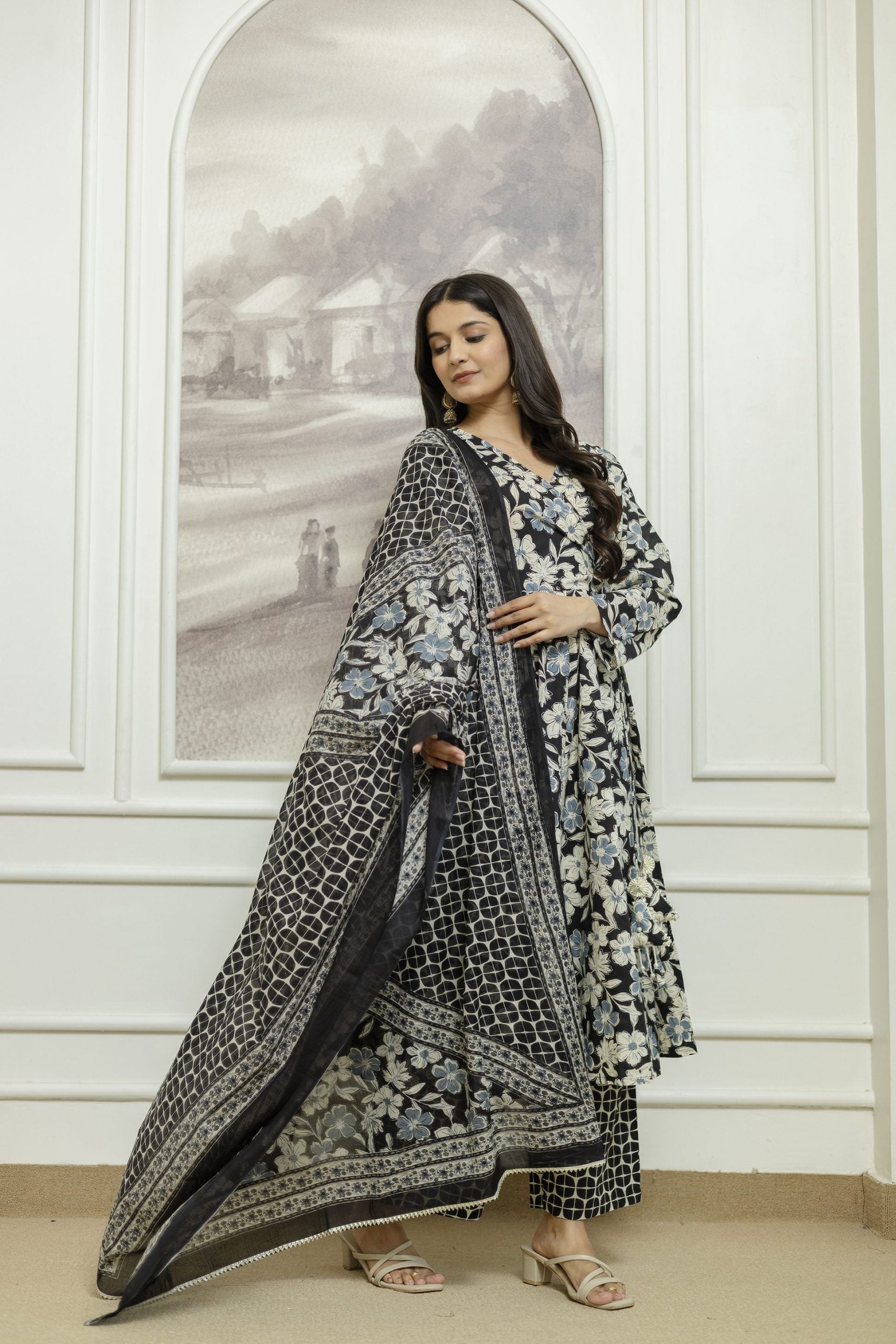 Vibrant Yellow Kurta Set with Geometric Patterns and Matching Dupatta - Vaaki 8