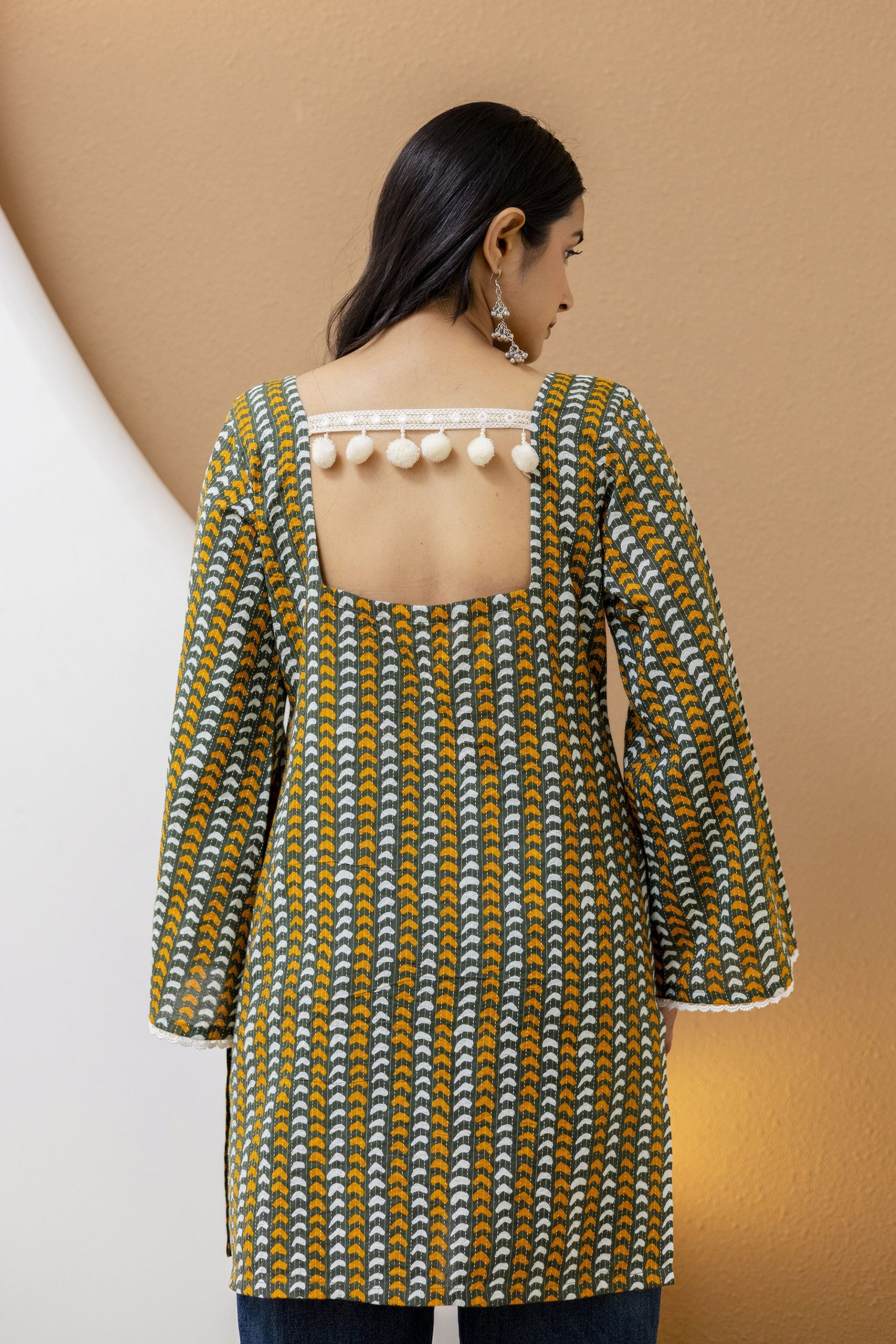 Mohini Green Cotton Kurti with Pom-Pom Back - View 5
