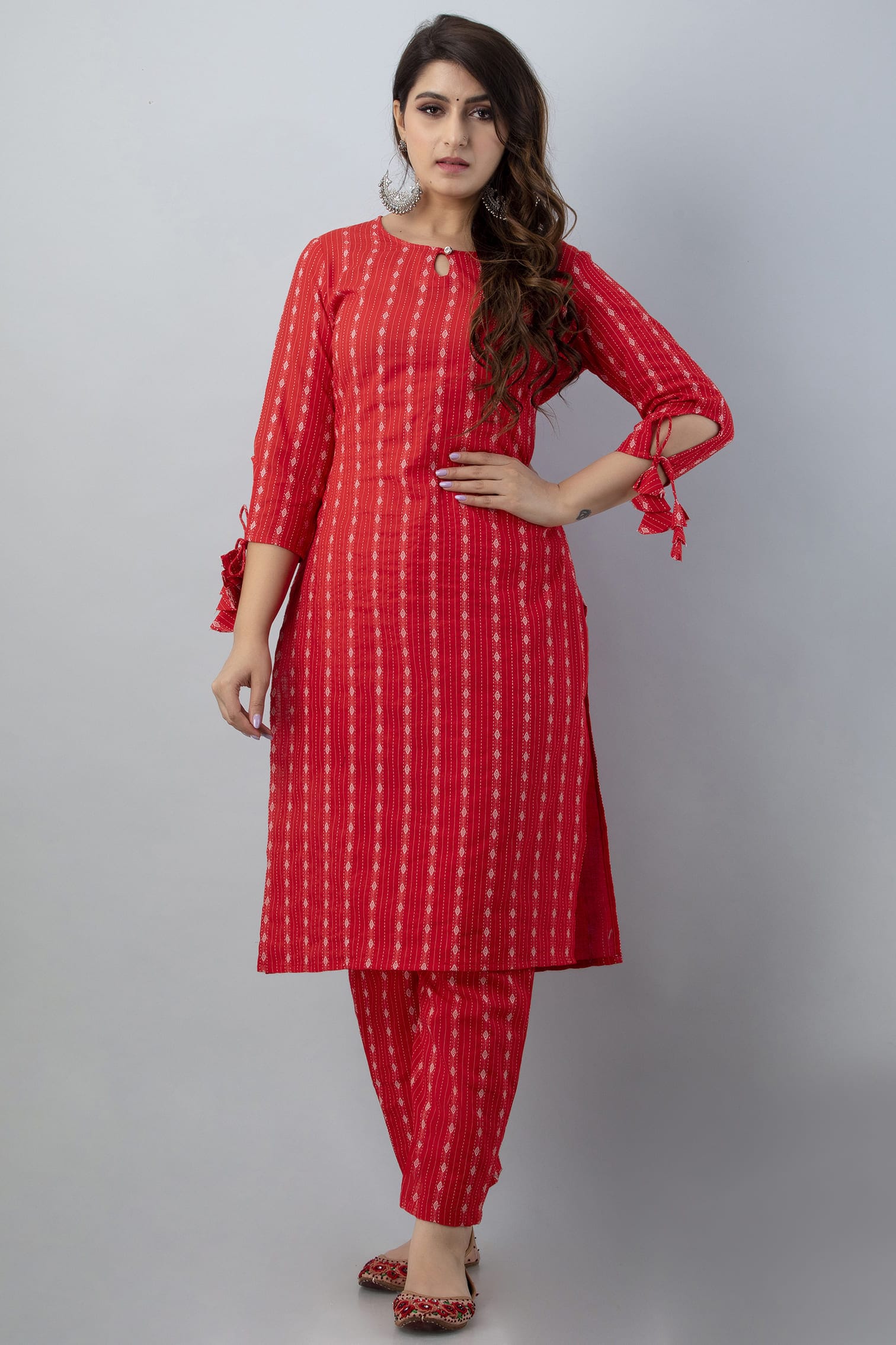 Mehira Red Printed Kurti Pant Set by Vaaki