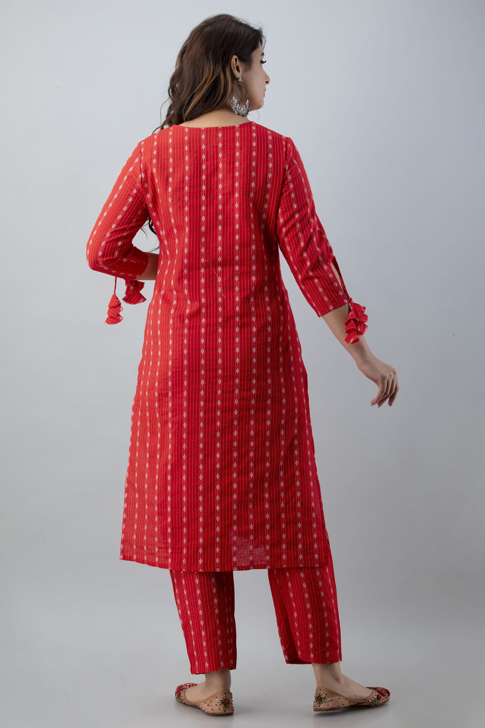 Mehira Red Printed Kurti Pant Set - View 2