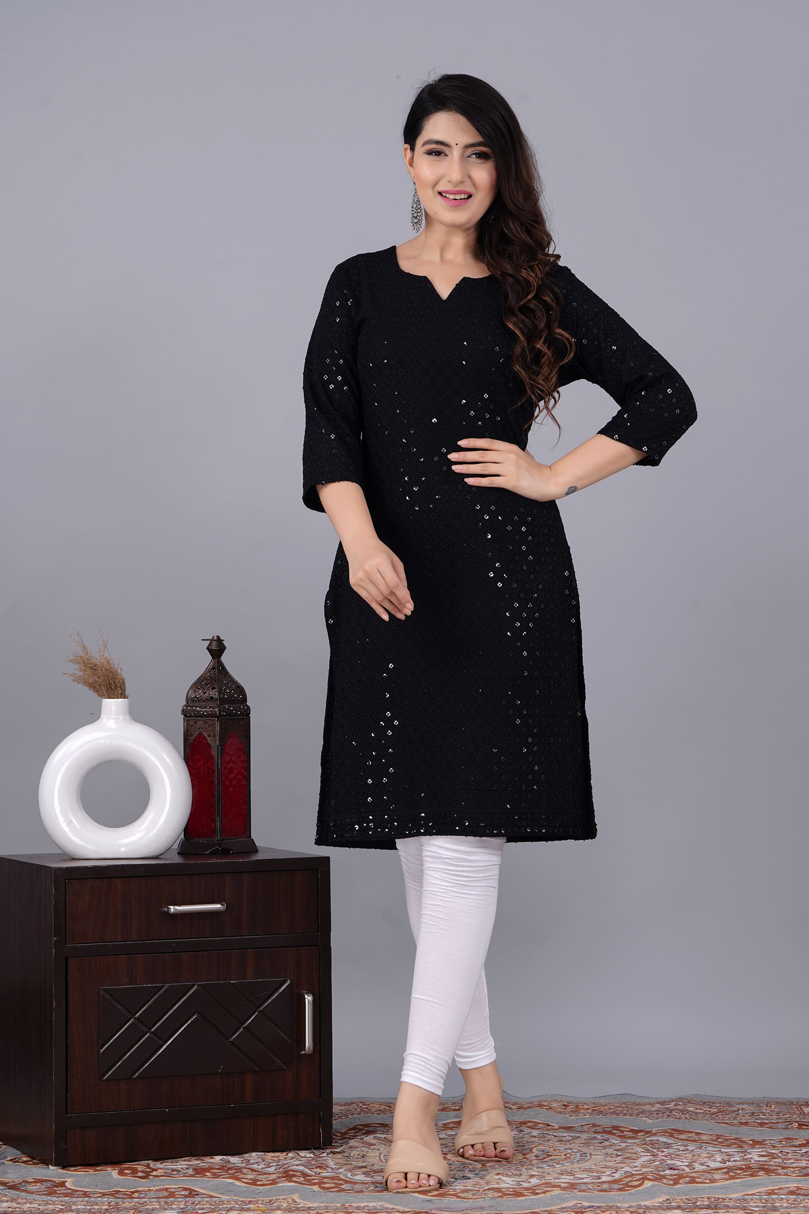 Vaaki Black Cotton Kurti