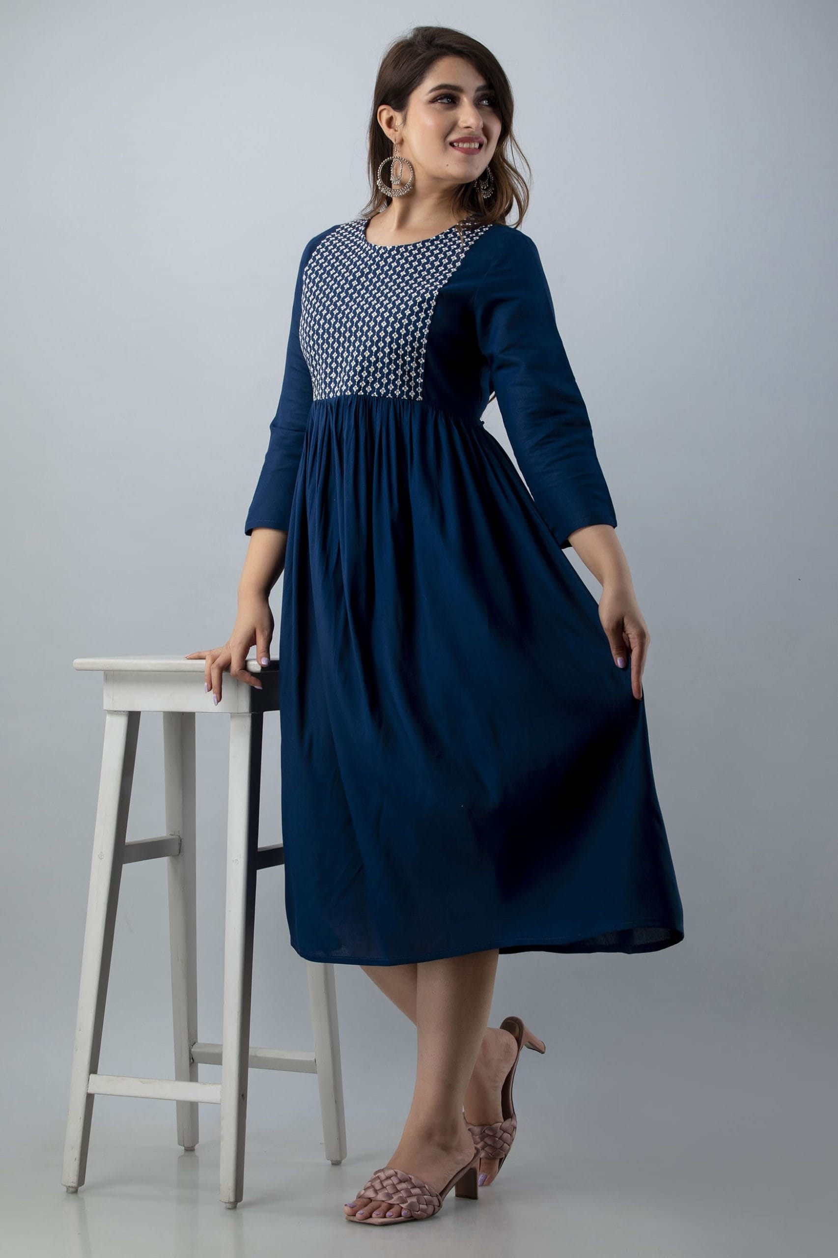 Aaravi Teal Blue Anarkali Flared Kurta - View 5