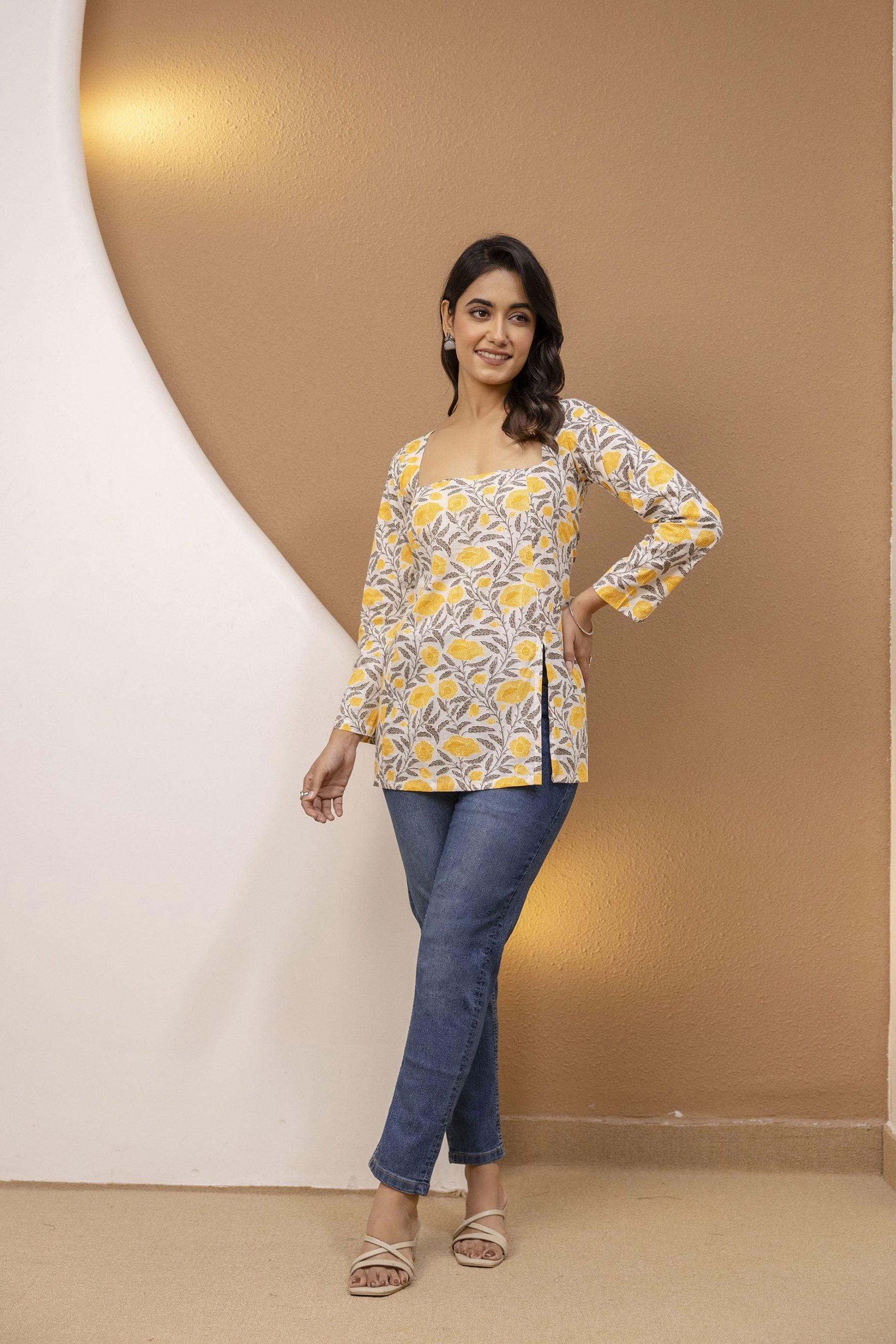 VAAKI Yellow Floral Top
